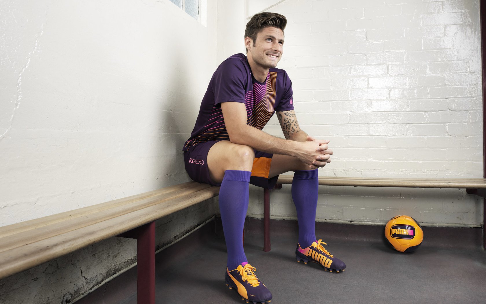 德甲争冠战之夜，爱德华兹状态火热，一锤定音改写格局